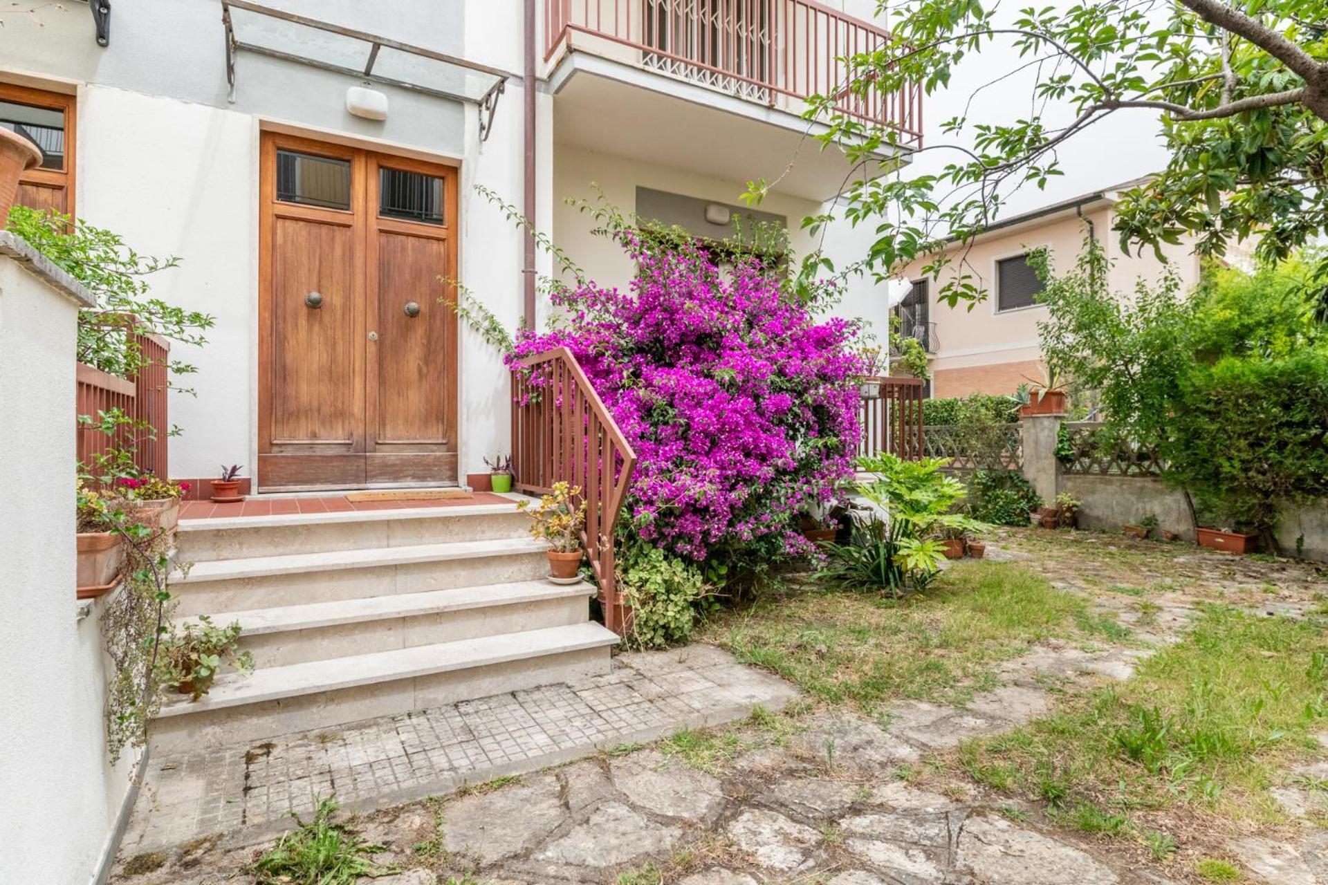 Apartament Garden House,Piza Zewnętrze zdjęcie