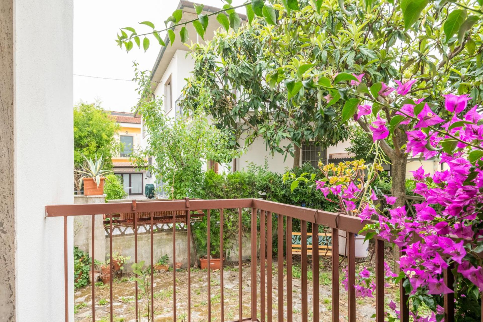 Apartament Garden House,Piza Zewnętrze zdjęcie